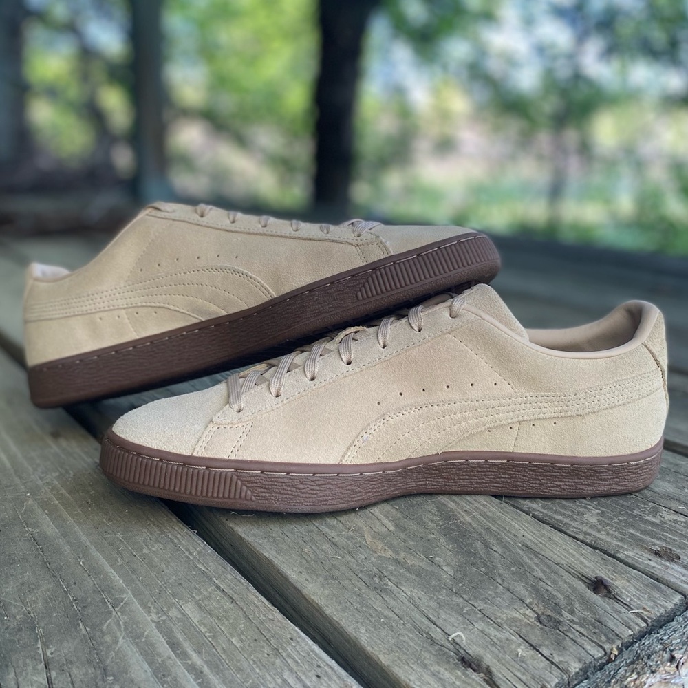 Puma Suede Low-Top Sneakers in Beige and Brown - Picture 5 of 9